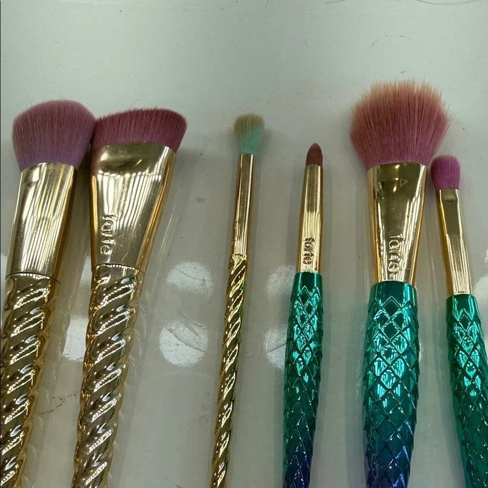Mermaid Makeup Brush Set with Gold Handles